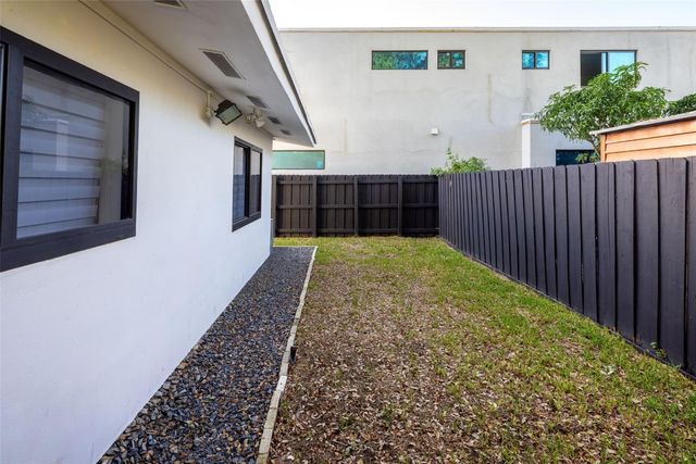 1341 SE 10th Avenue, Fort Lauderdale, FL 33316