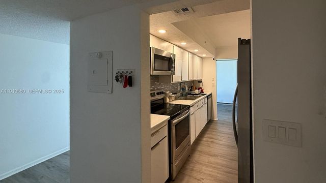 7051 Environ Boulevard 436, Lauderhill, FL 33319