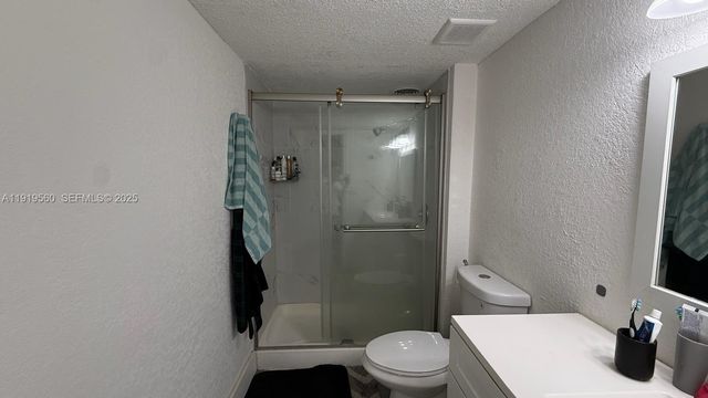 7051 Environ Boulevard 436, Lauderhill, FL 33319