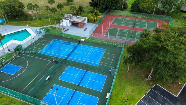 7051 Environ Boulevard 436, Lauderhill, FL 33319