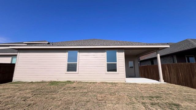 138 STANTON Avenue, Rhome, TX 76078