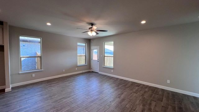 138 STANTON Avenue, Rhome, TX 76078