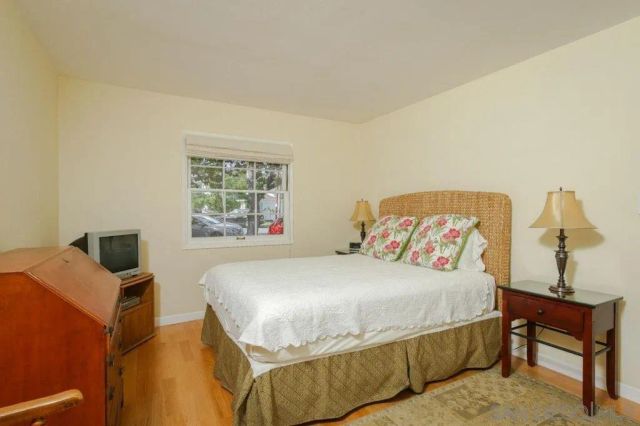 1045 Adella, Coronado, CA 92118