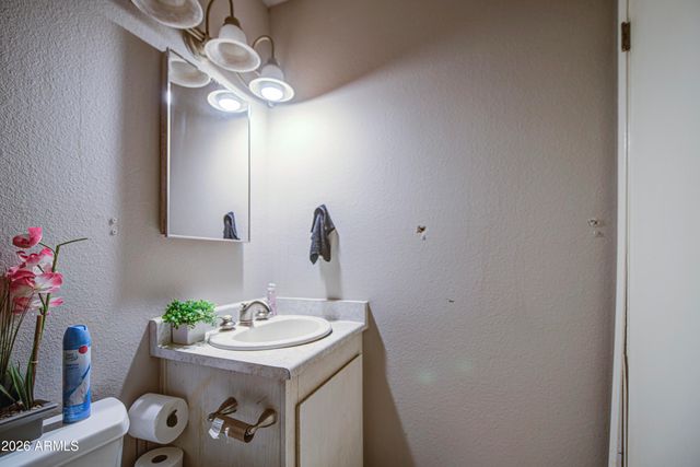 4512 W VIRGINIA Avenue, Phoenix, AZ 85035