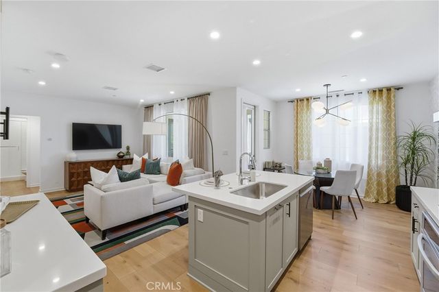 106 Coastal, Irvine, CA 92618