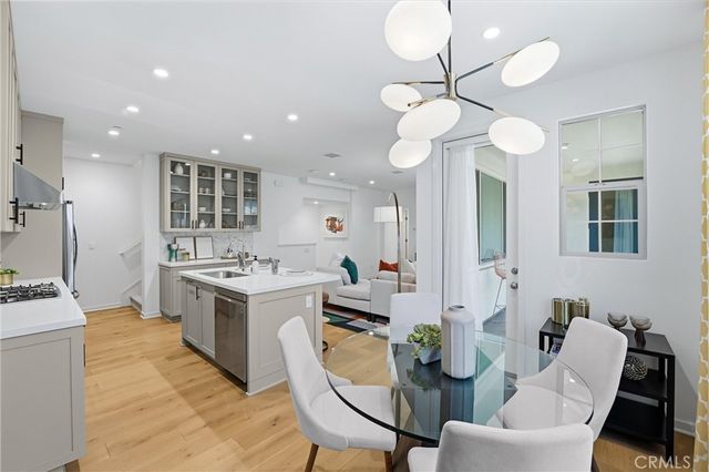 106 Coastal, Irvine, CA 92618