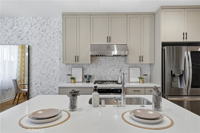 106 Coastal, Irvine, CA 92618