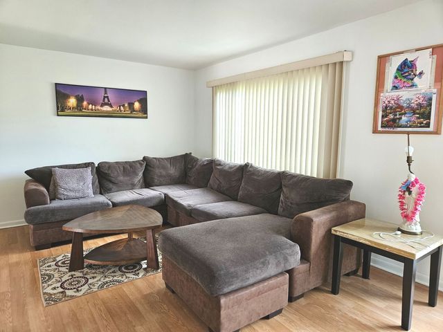650 Sundance Drive, Bolingbrook, IL 60440