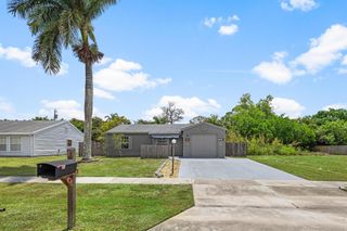 5078 Canal Circle E, Lake Worth, FL 33467