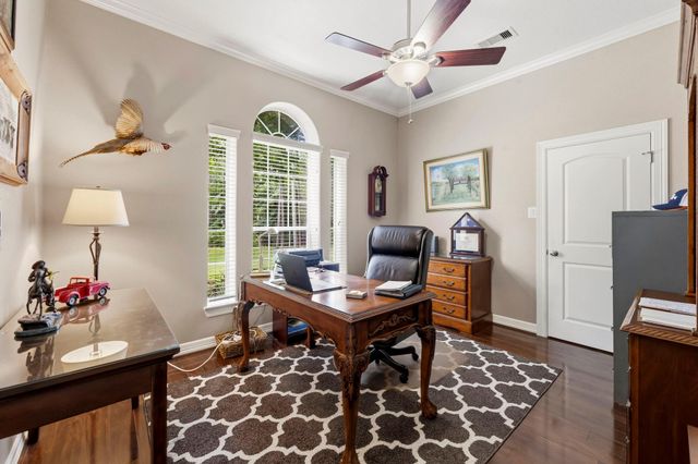 9219 Amelia Drive, Anderson, TX 77830