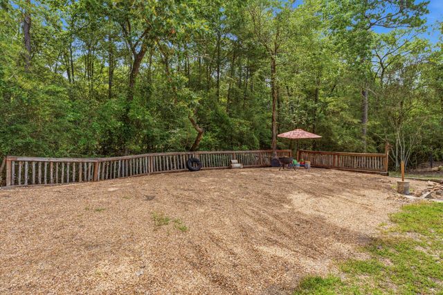 9219 Amelia Drive, Anderson, TX 77830