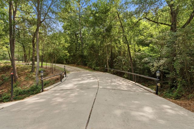 9219 Amelia Drive, Anderson, TX 77830