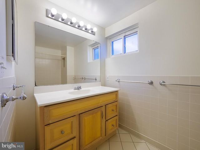 2702 NAVARRE DR, Chevy Chase, MD 20815