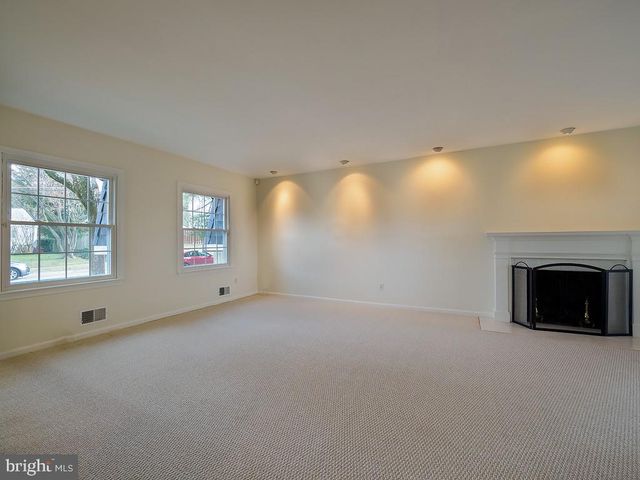 2702 NAVARRE DR, Chevy Chase, MD 20815