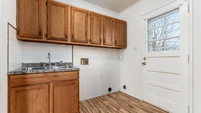 25 S 24th Street, Newark, OH 43055