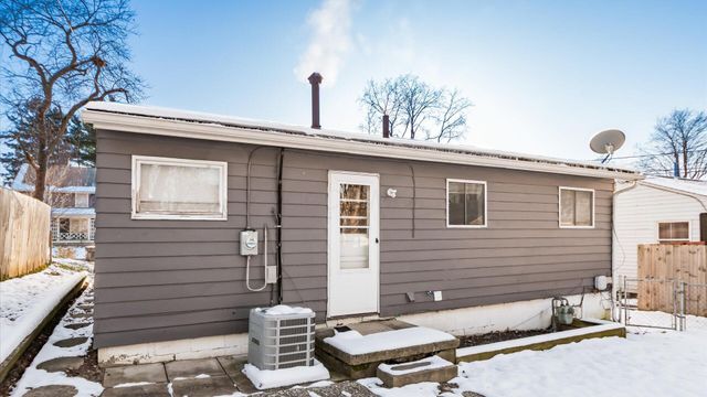 25 S 24th Street, Newark, OH 43055