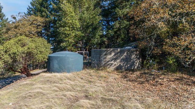 5700 High Point Rd, Willits, CA 95490