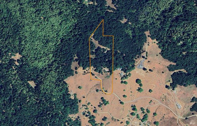 5700 High Point Rd, Willits, CA 95490