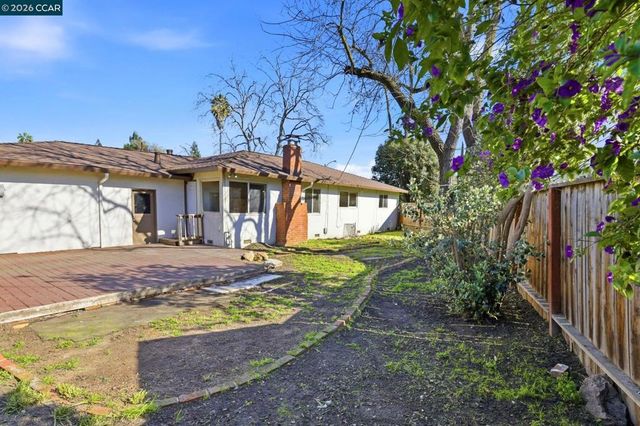 1181 Aspen Dr, Concord, CA 94520