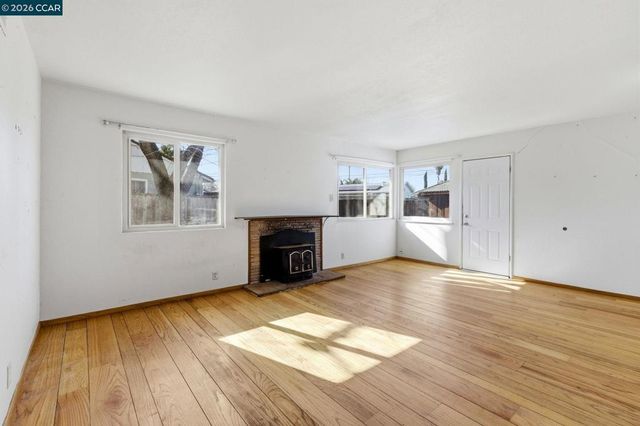 1181 Aspen Dr, Concord, CA 94520