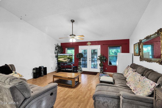 3401 N DAKOTA Street, Chandler, AZ 85225