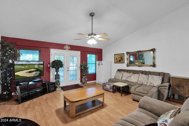 3401 N DAKOTA Street, Chandler, AZ 85225