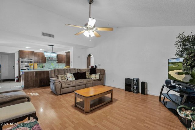 3401 N DAKOTA Street, Chandler, AZ 85225