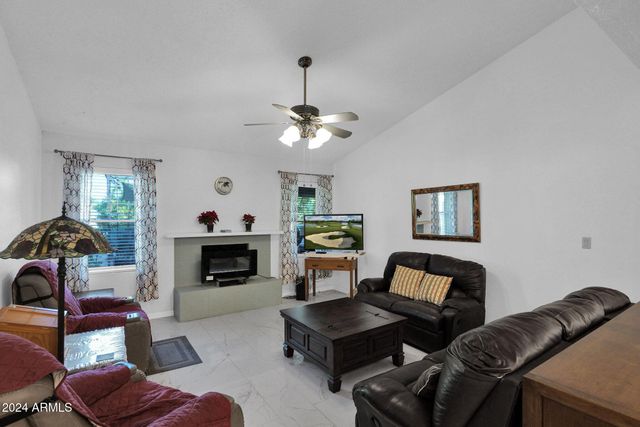 3401 N DAKOTA Street, Chandler, AZ 85225