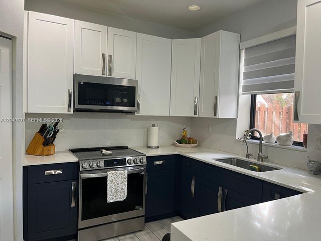 17548 SW 153rd Ct, Miami, FL 33187