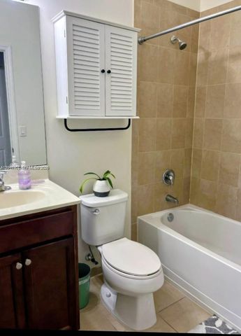 17548 SW 153rd Ct, Miami, FL 33187