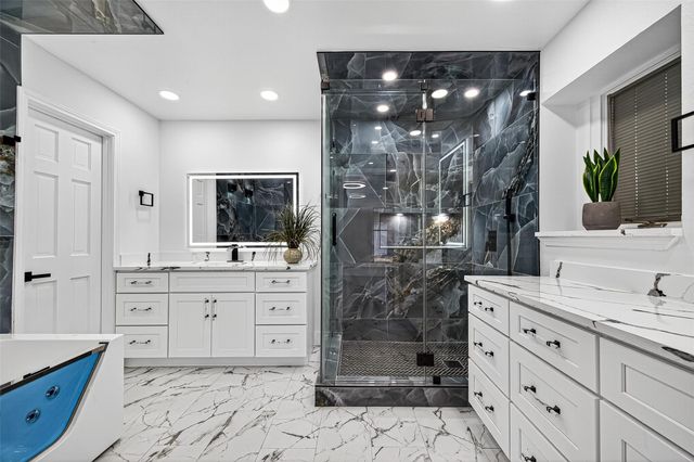 5607 Pebble Springs Drive, Houston, TX 77066