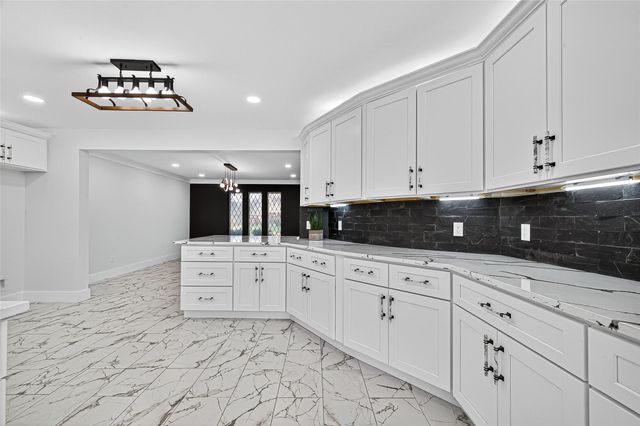 5607 Pebble Springs Drive, Houston, TX 77066