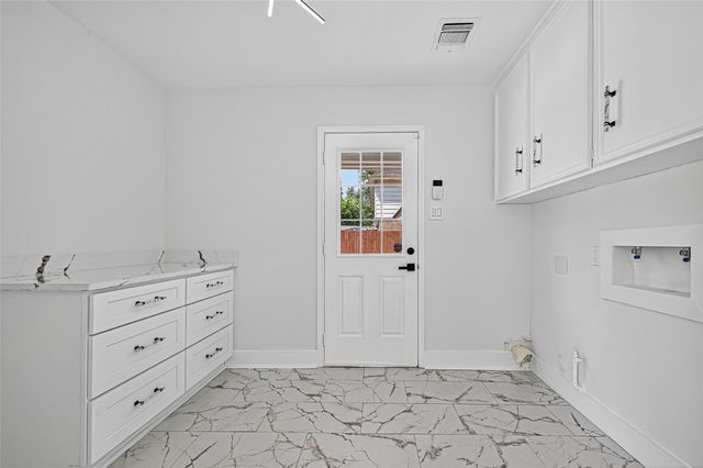 5607 Pebble Springs Drive, Houston, TX 77066