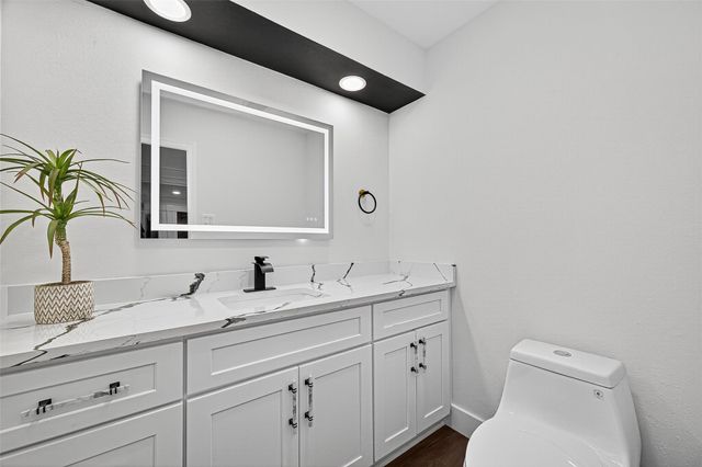 5607 Pebble Springs Drive, Houston, TX 77066