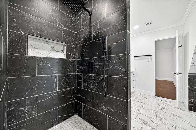 5607 Pebble Springs Drive, Houston, TX 77066