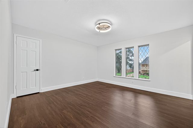 5607 Pebble Springs Drive, Houston, TX 77066