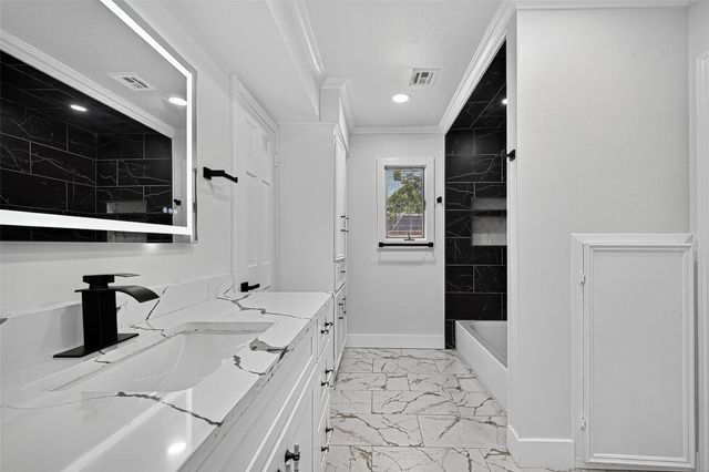 5607 Pebble Springs Drive, Houston, TX 77066