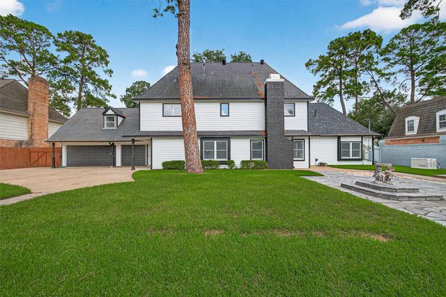 5607 Pebble Springs Drive, Houston, TX 77066