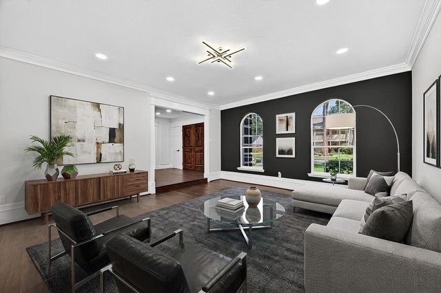 5607 Pebble Springs Drive, Houston, TX 77066