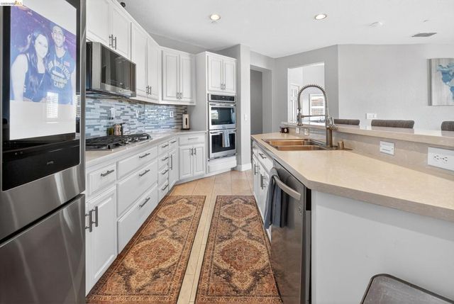 2631 Torrey Pines Dr, Brentwood, CA 94513