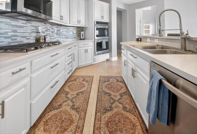 2631 Torrey Pines Dr, Brentwood, CA 94513