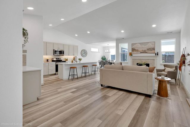 5297 N Ainsworth Ln, Spokane Valley, WA 99217