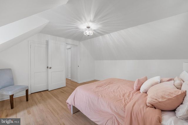 6474 OAKWOOD DR, Falls Church, VA 22041