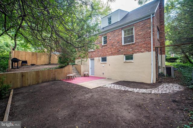 6474 OAKWOOD DR, Falls Church, VA 22041