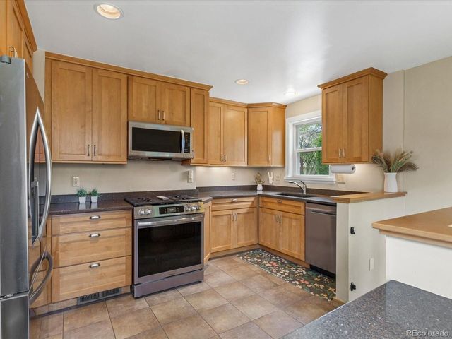 3870 S Sherman St, Englewood, CO 80113