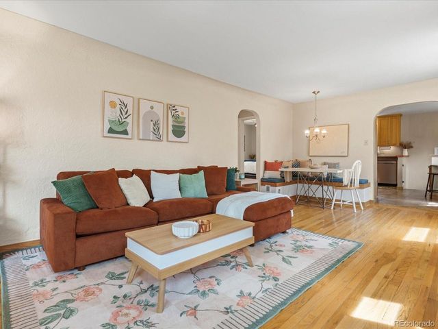 3870 S Sherman St, Englewood, CO 80113