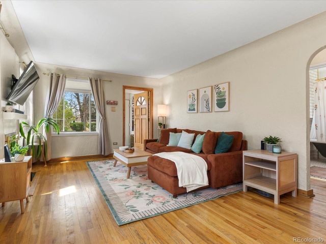 3870 S Sherman St, Englewood, CO 80113