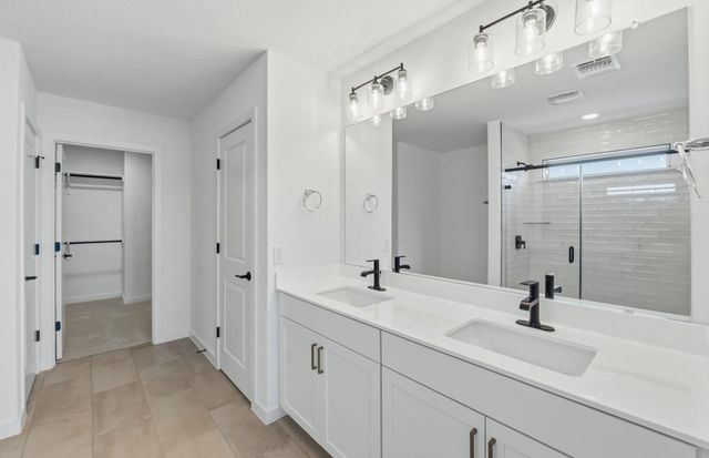 105 Amista DR, Liberty Hill, TX 78642