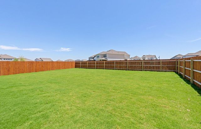 105 Amista DR, Liberty Hill, TX 78642