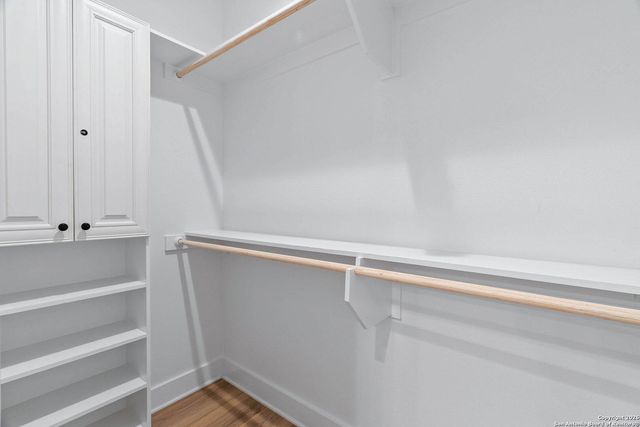 1529 S Live Oak St, Rockport, TX 78382